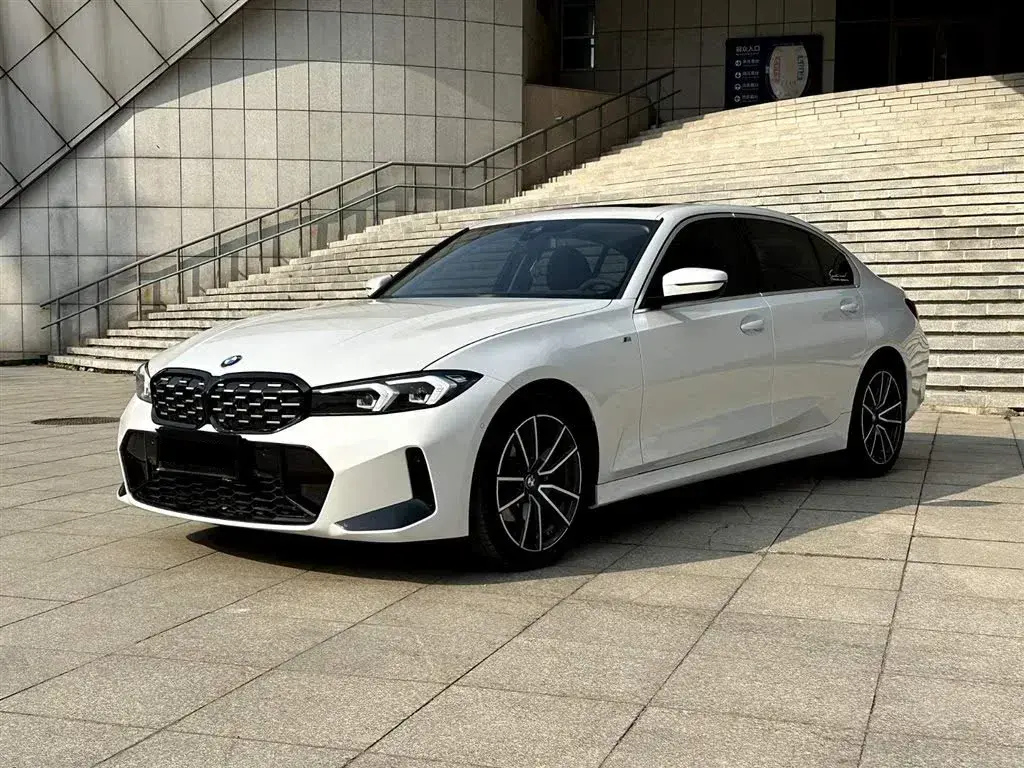 2024 BMW 3 Series 2.0T 184HP L4 8AT