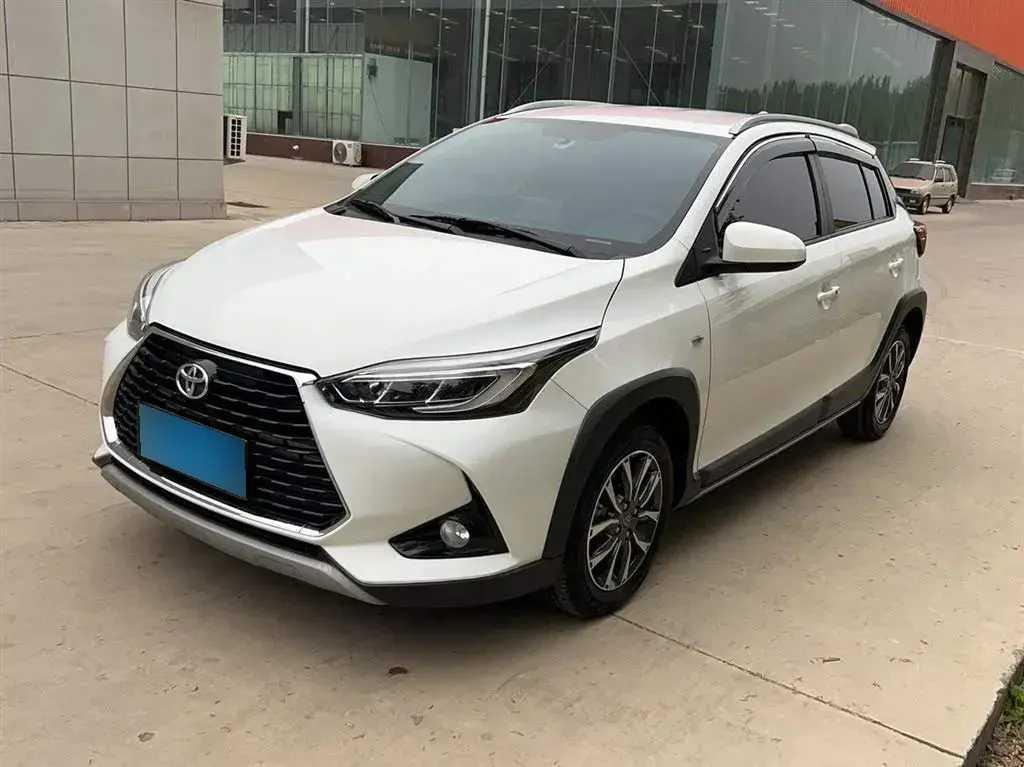 2022 Toyota Yaris L 1.5L 112HP L4 CVT