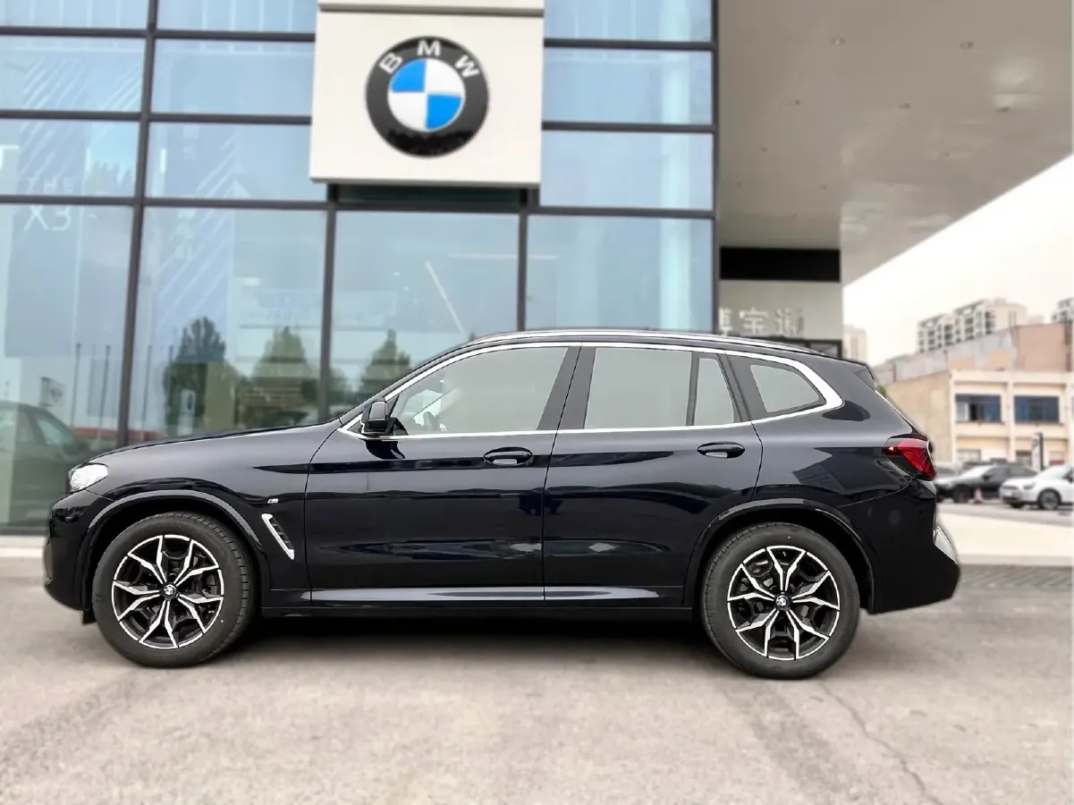 2023 BMW X3 2.0T 184HP L4 8AT,autocango,china used car exporter,china ev exporter,chinese used car exporter,chinese used ev exporter