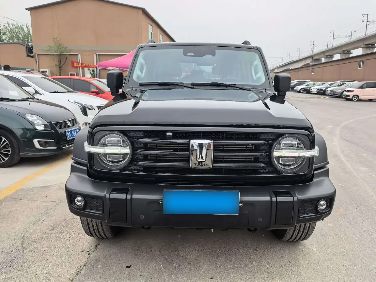 2021 Tank 300 2.0T 227HP L4 8AT