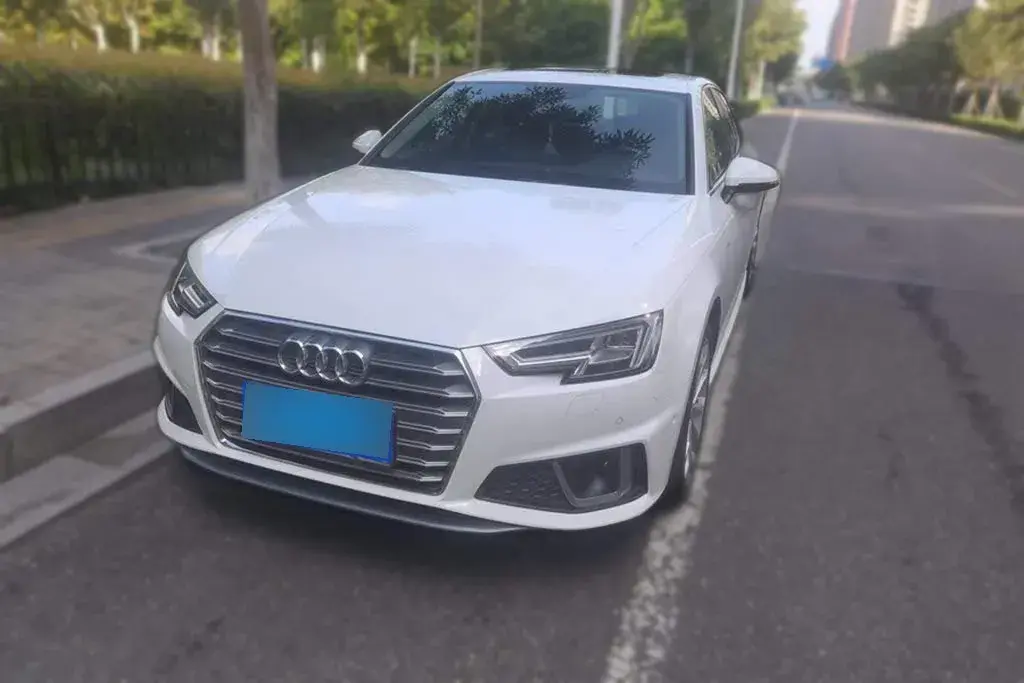 2019 Audi A4L 2.0T 190HP L4 7DCT