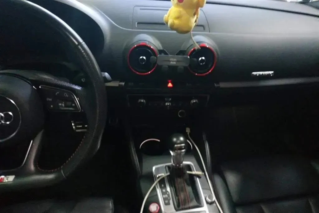 2019 Audi S3 2.0T 290HP L4 7DCT,autocango,china used car exporter,china ev exporter,chinese used car exporter,chinese used ev exporter