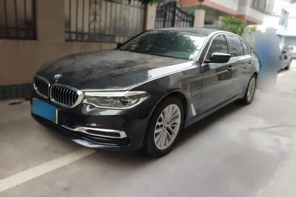 2020 BMW 5 Series 2.0T 184HP L4 8AT PHEV 17.7KWH