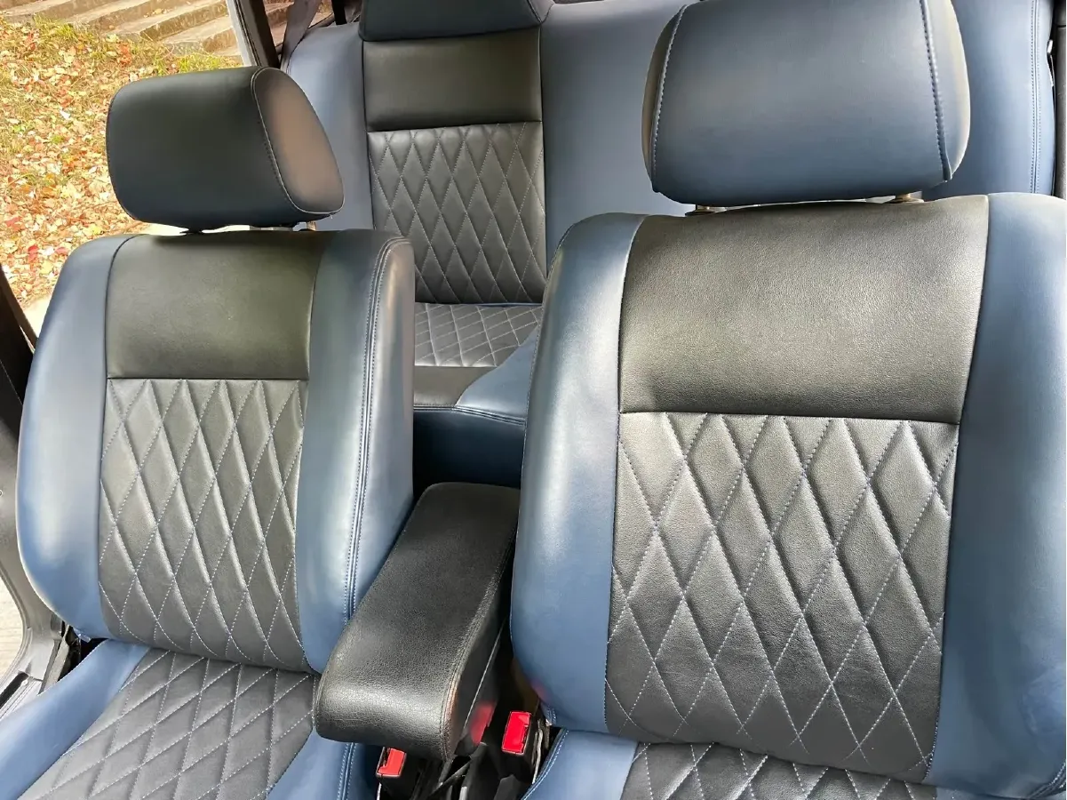 2004 Volkswagen Santana Classic 1.6L 87HP L4 5MT,autocango,china used car exporter,china ev exporter,chinese used car exporter,chinese used ev exporter