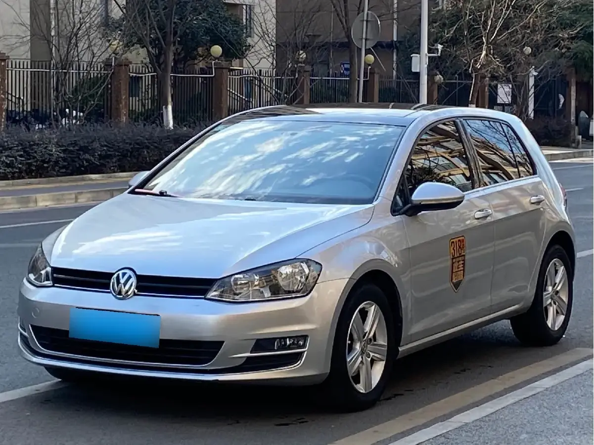 2014 Volkswagen Golf 1.4T 131HP L4 5MT