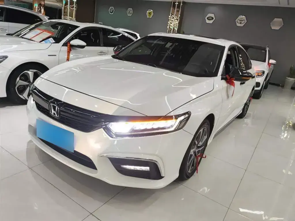 2019 Honda Inspire 1.5T 194HP L4 CVT