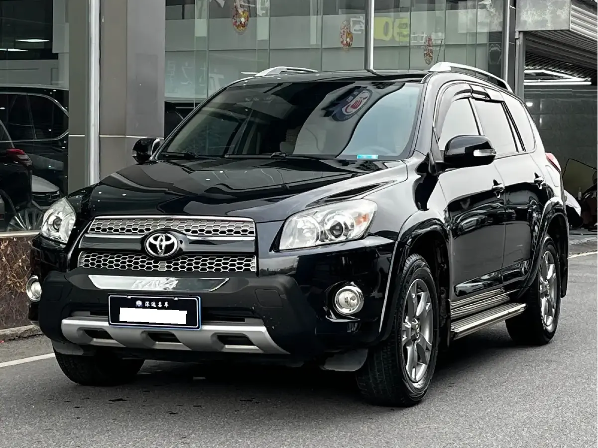 2011 Toyota RAV4 2.0L 150HP L4 4AT