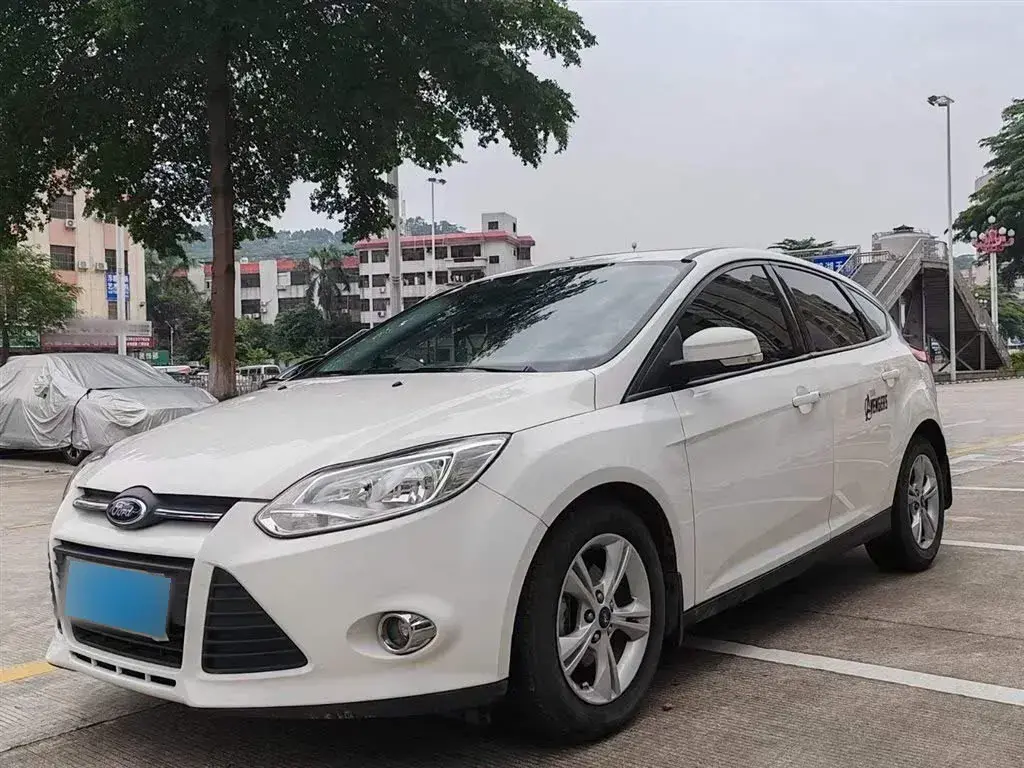 2012 Ford Focus 1.6L 125HP L4 6DCT