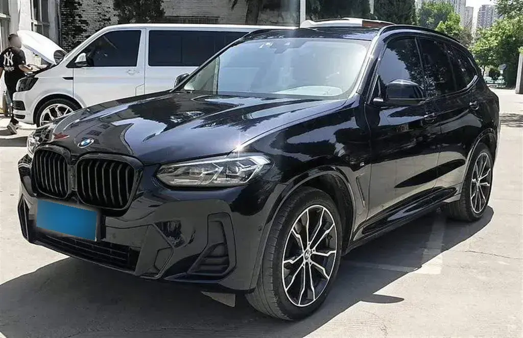 2022 BMW X3 2.0T 252HP L4 8AT