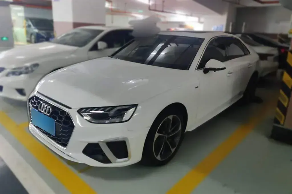 2020 Audi A4L 2.0T 190HP L4 7DCT