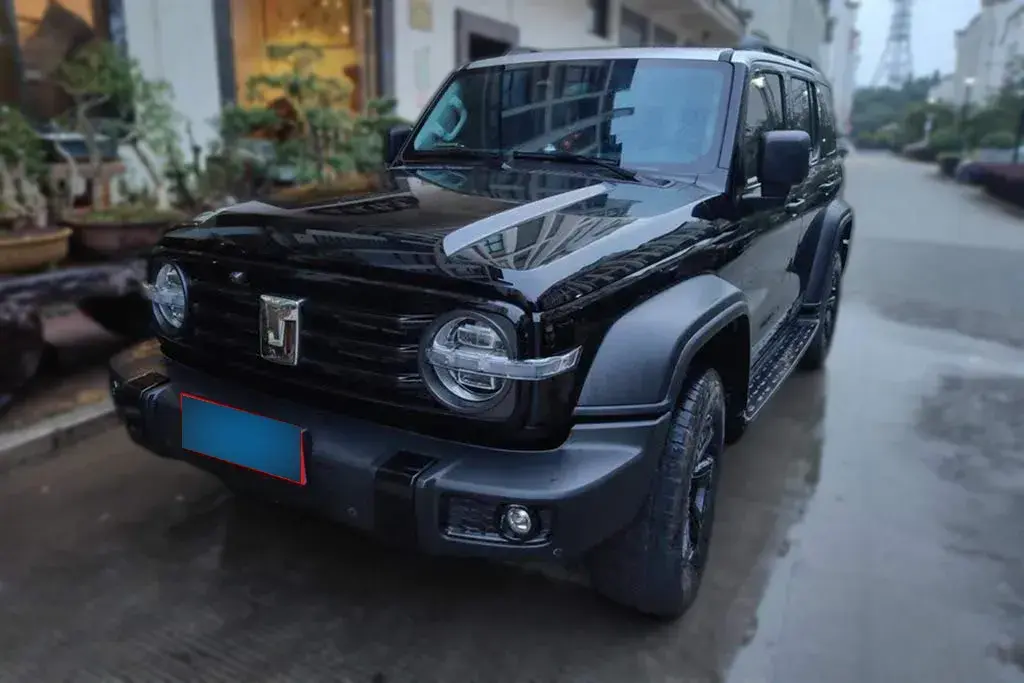 2021 Tank 300 2.0T 227HP L4 8AT