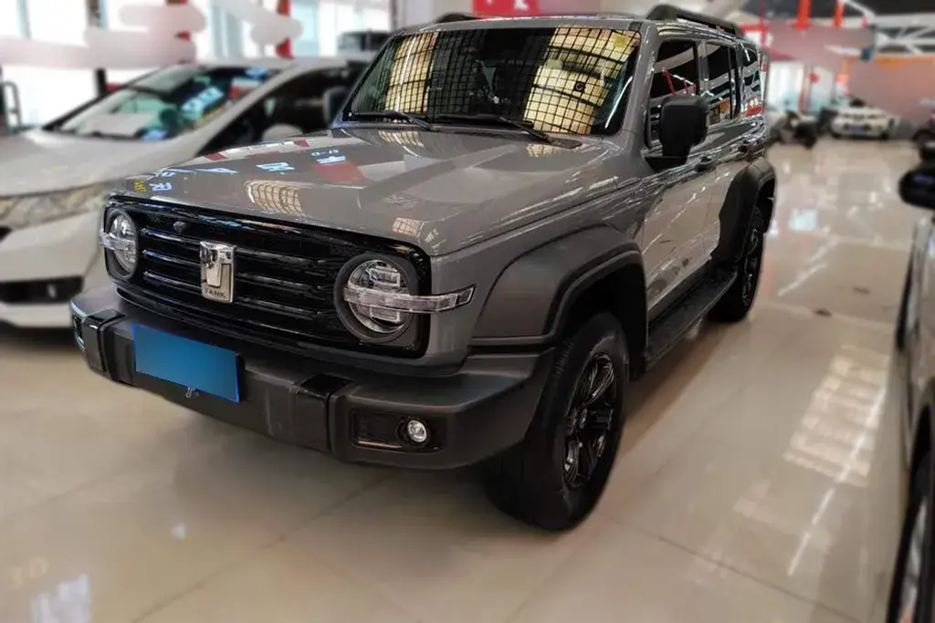 2021 Tank 300 2.0T 227HP L4 8AT