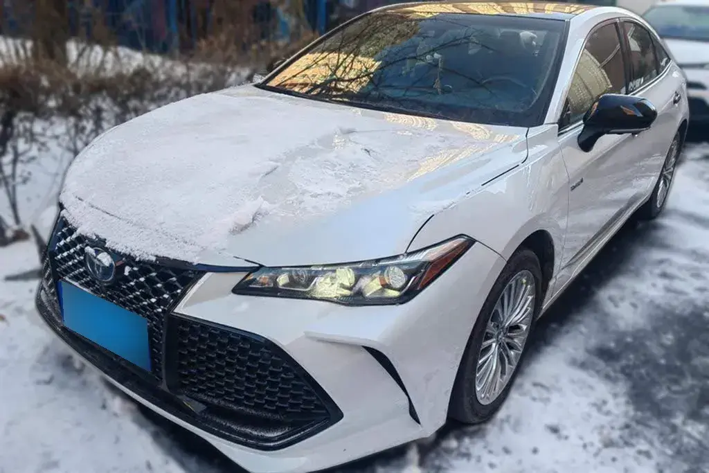 2019 Toyota Avalon 2.5L 178HP L4 E-CVT Hybrid