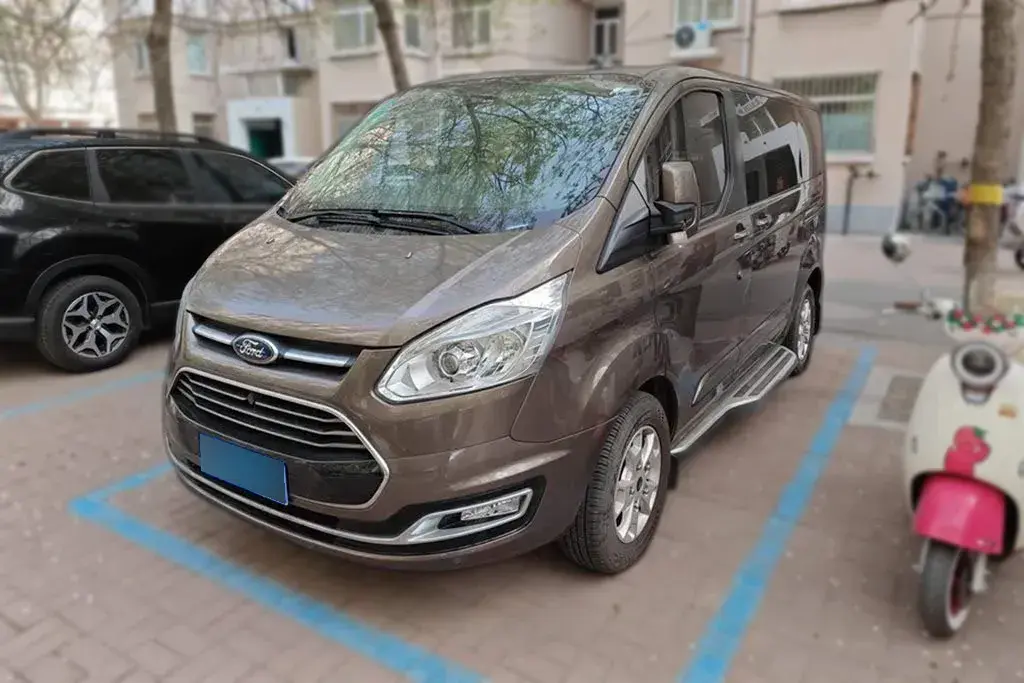 2016 Ford Tourneo 2.0T 203HP L4 5MT