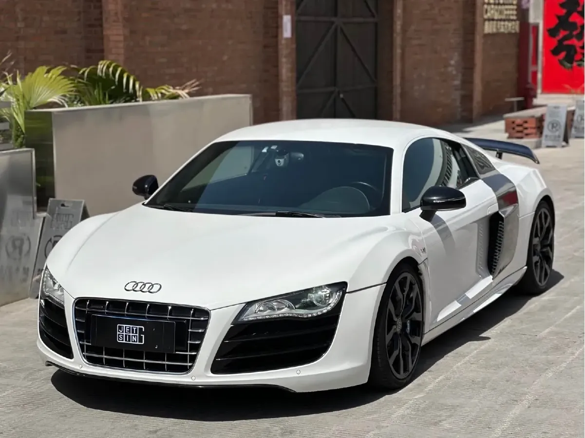 2010 Audi R8 5.2L 525HP V10 6AMT,autocango,china used car exporter,china ev exporter,chinese used car exporter,chinese used ev exporter