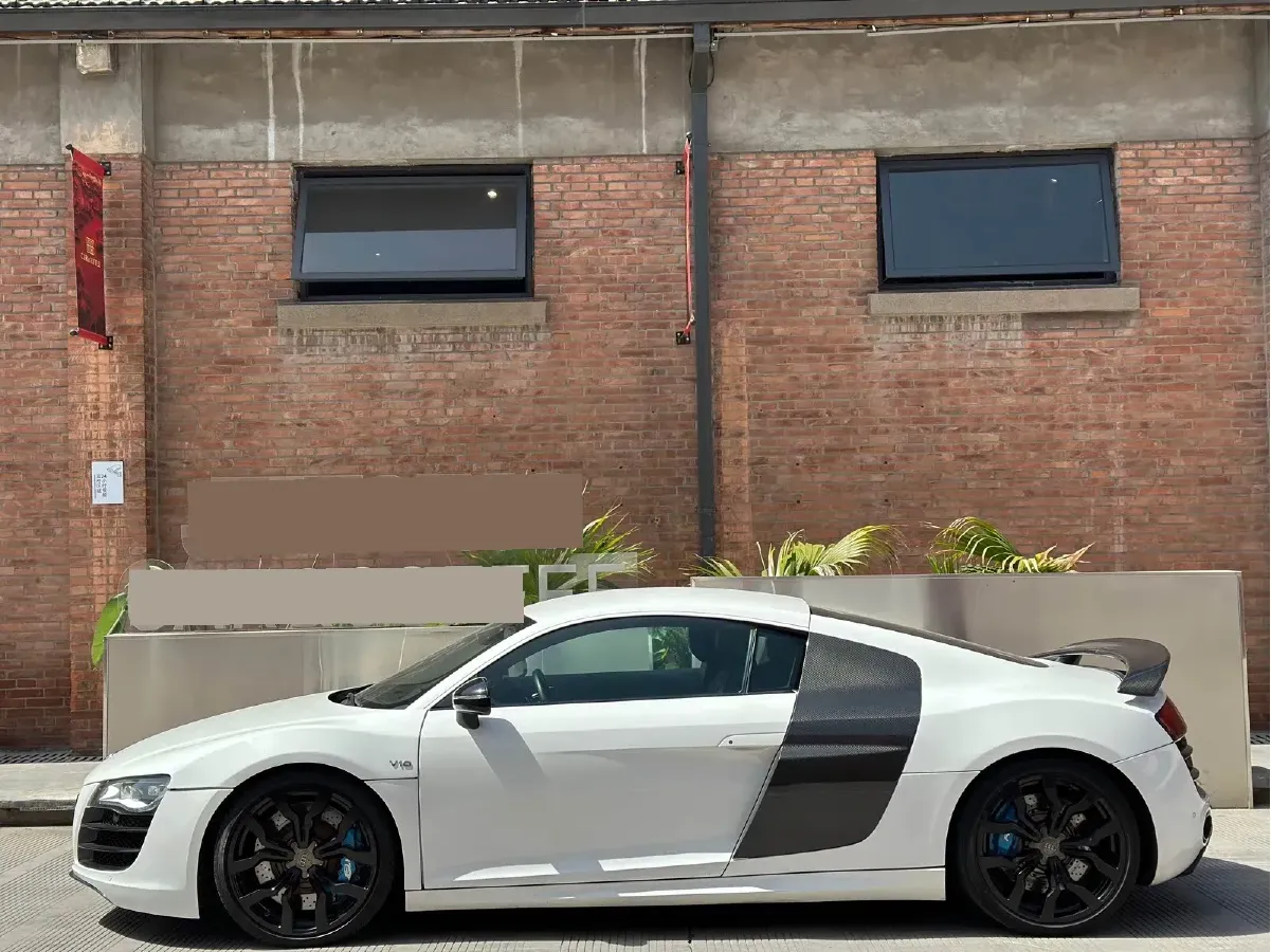 2010 Audi R8 5.2L 525HP V10 6AMT,autocango,china used car exporter,china ev exporter,chinese used car exporter,chinese used ev exporter