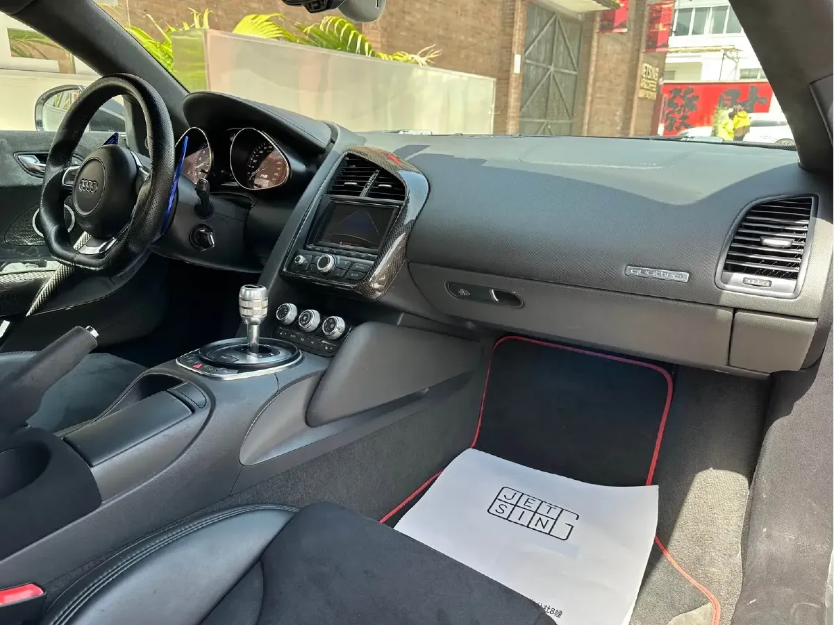 2010 Audi R8 5.2L 525HP V10 6AMT,autocango,china used car exporter,china ev exporter,chinese used car exporter,chinese used ev exporter