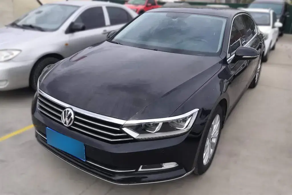 2017 Volkswagen Magotan 2.0T 220HP L4 7DCT