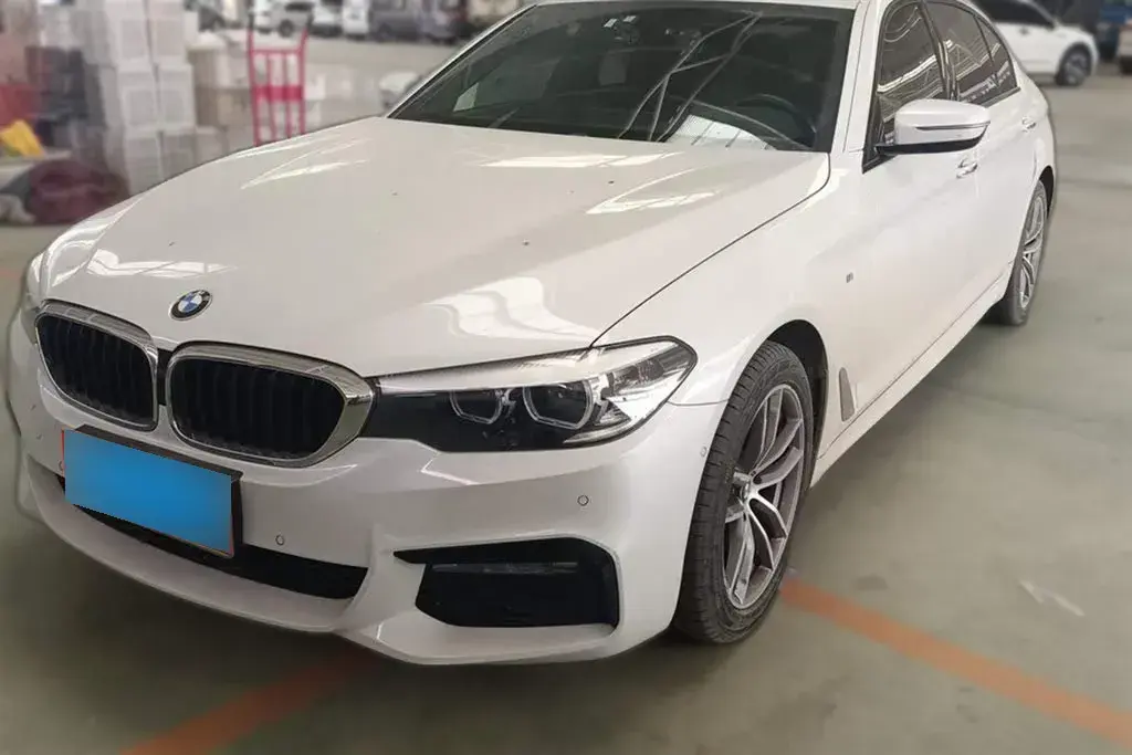2018 BMW 5 Series 2.0T 184HP L4 8AT