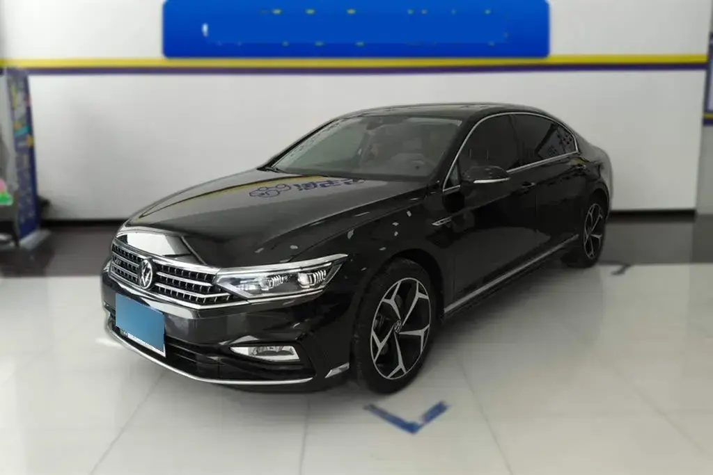 2023 Volkswagen Magotan 2.0T 220HP L4 7DCT