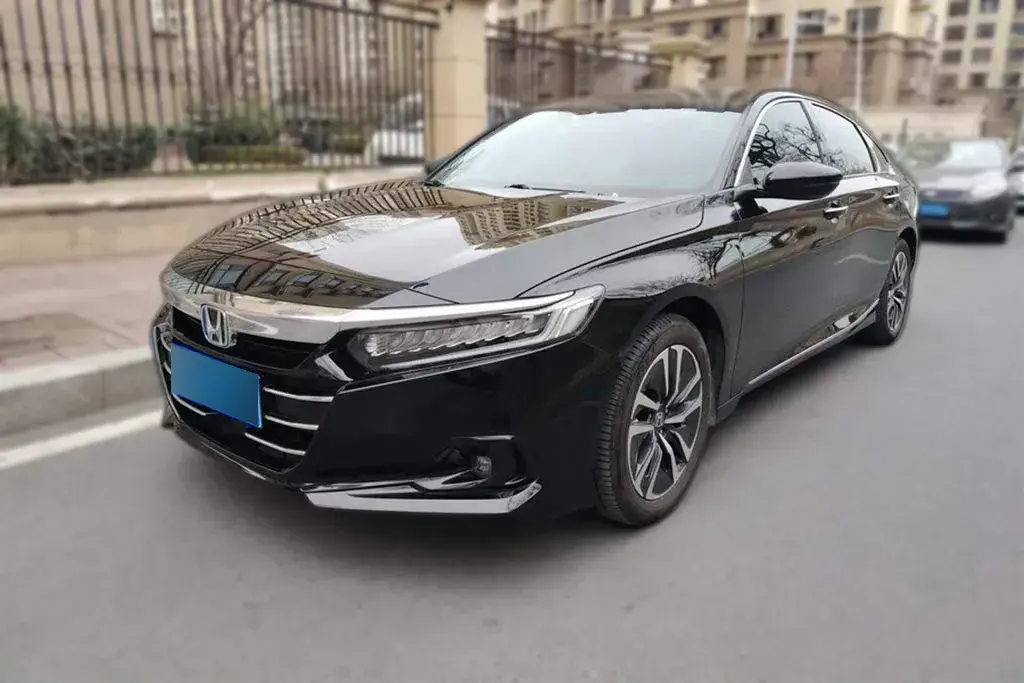 2022 Honda Accord 2.0L 146HP L4 E-CVT Hybrid