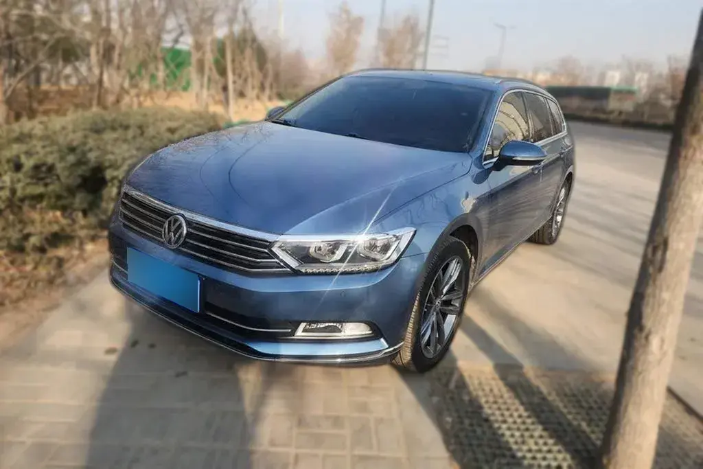 2018 Volkswagen Alltrack 2.0T 220HP L4 6DCT