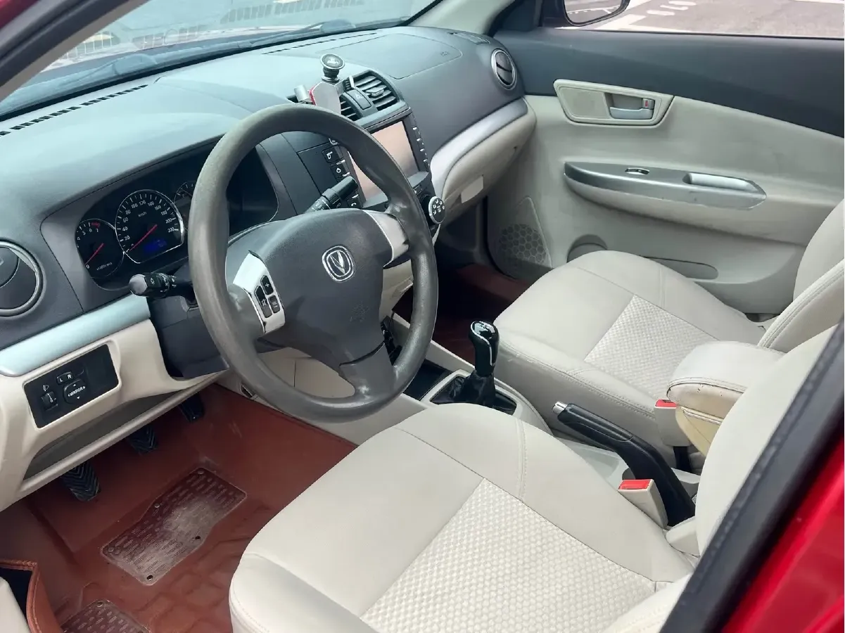 2012 ChangAn Alsvin V5 1.5L 114HP L4 5MT,autocango,china used car exporter,china ev exporter,chinese used car exporter,chinese used ev exporter