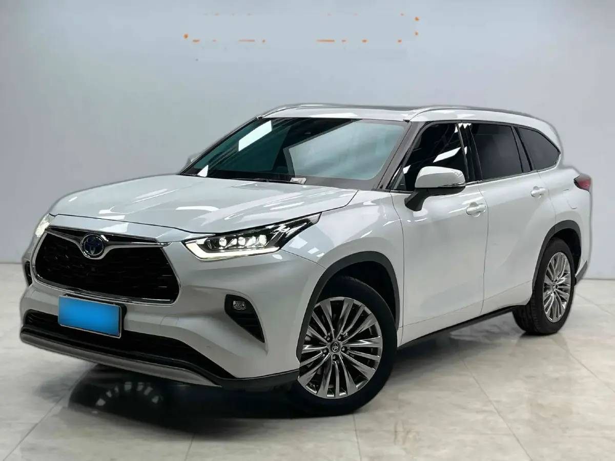 2022 Toyota Highlander 2.5L 192HP L4 E-CVT Hybrid