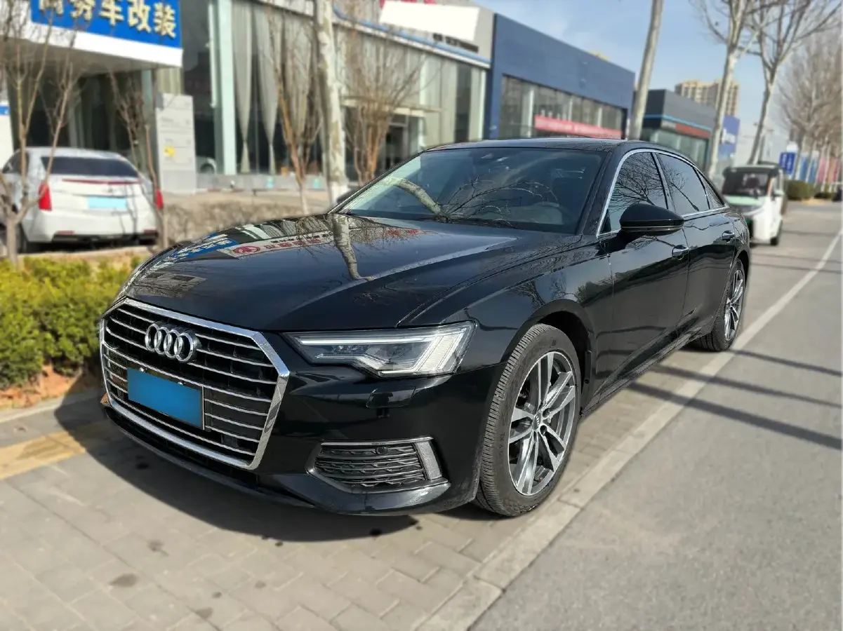 2021 Audi A6L 2.0T 190HP L4 7DCT