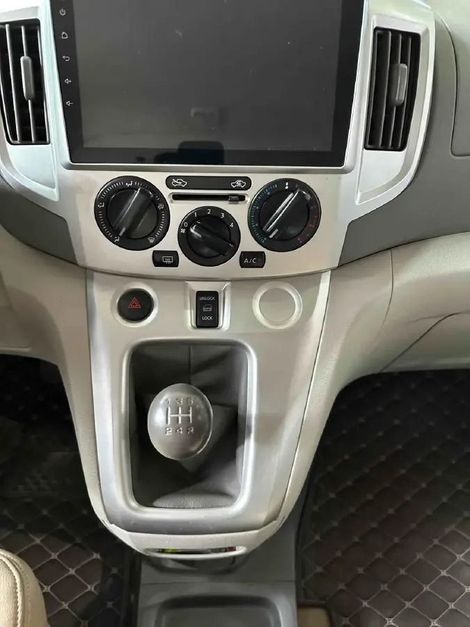 2016 Nissan NV200 1.6L 124HP L4 5MT,autocango,china used car exporter,china ev exporter,chinese used car exporter,chinese used ev exporter