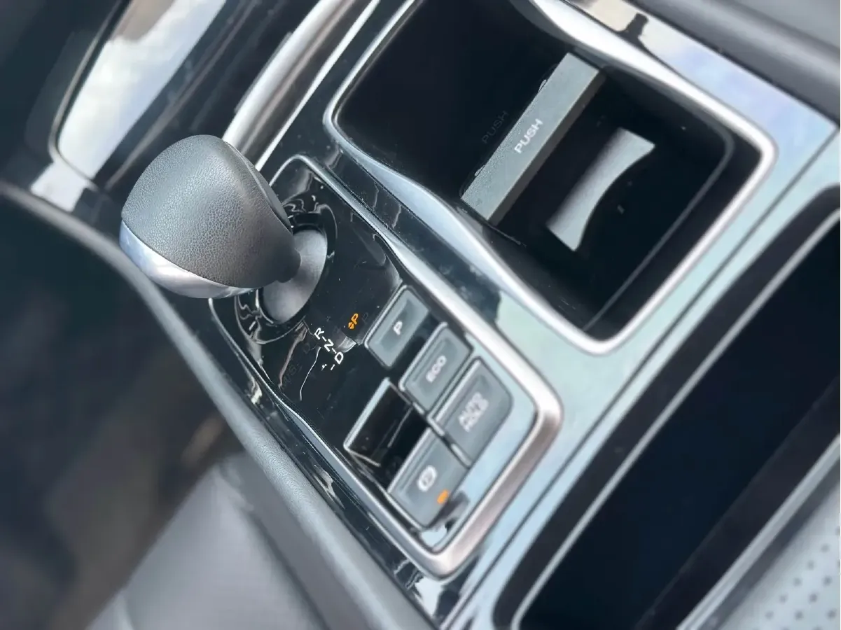 2022 GAC Trumpchi GA6 1.5T 169HP L4 6AT,autocango,china used car exporter,china ev exporter,chinese used car exporter,chinese used ev exporter