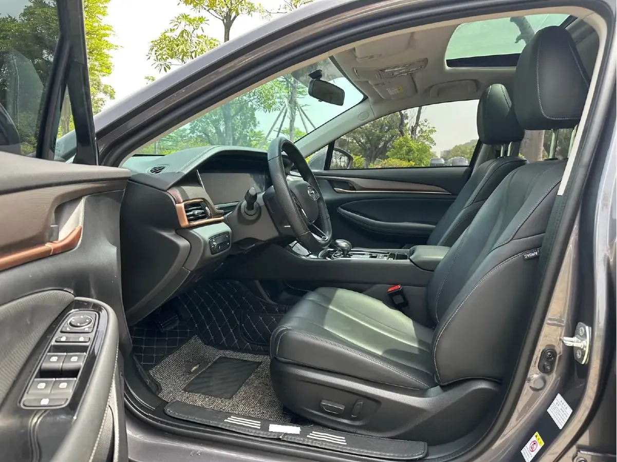 2022 GAC Trumpchi GA6 1.5T 169HP L4 6AT,autocango,china used car exporter,china ev exporter,chinese used car exporter,chinese used ev exporter