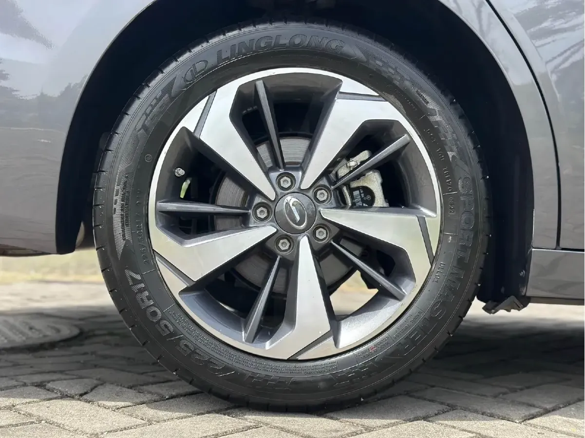 2022 GAC Trumpchi GA6 1.5T 169HP L4 6AT,autocango,china used car exporter,china ev exporter,chinese used car exporter,chinese used ev exporter