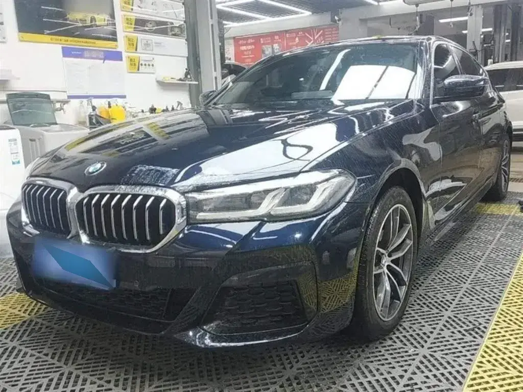 2021 BMW 5 Series 2.0T 184HP L4 8AT