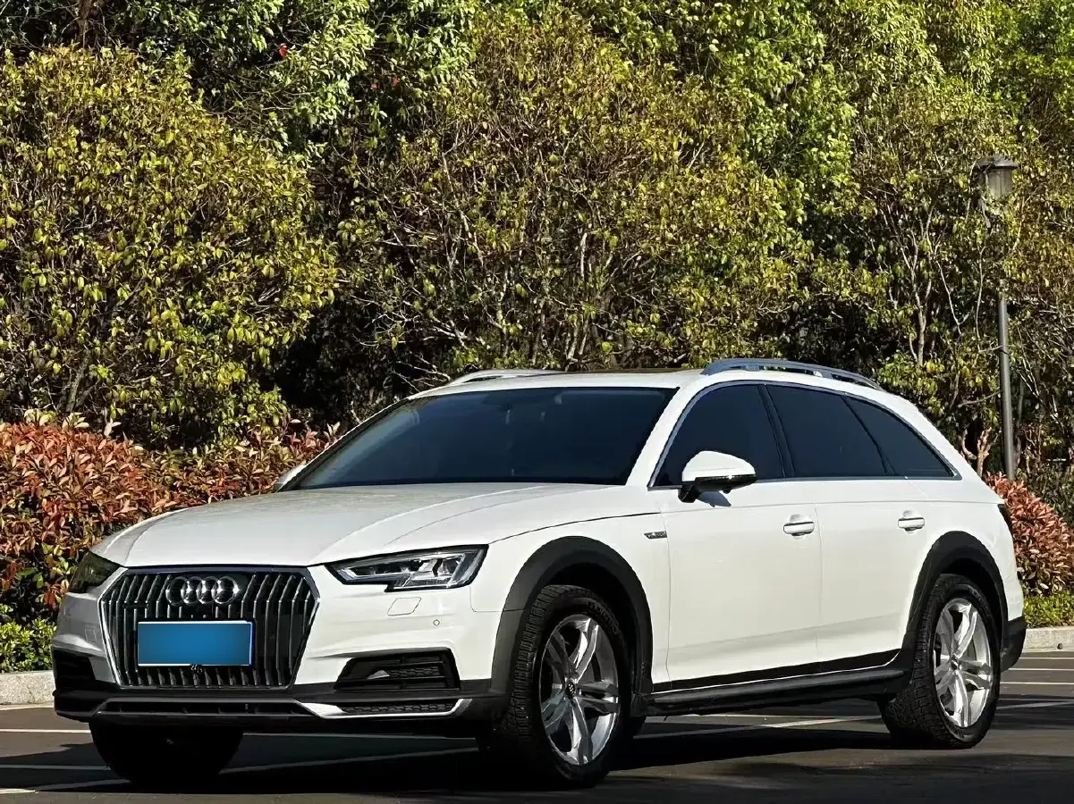 2019 Audi A4 2.0T 252HP L4 7DCT