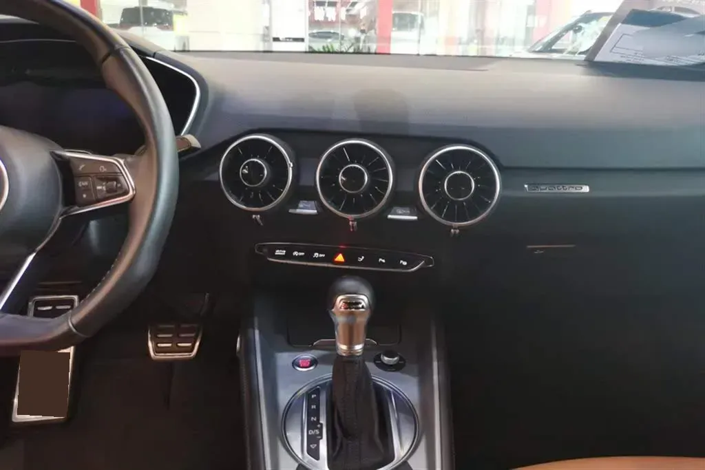 2015 Audi TT 2.0T 230HP L4 6DCT,autocango,china used car exporter,china ev exporter,chinese used car exporter,chinese used ev exporter