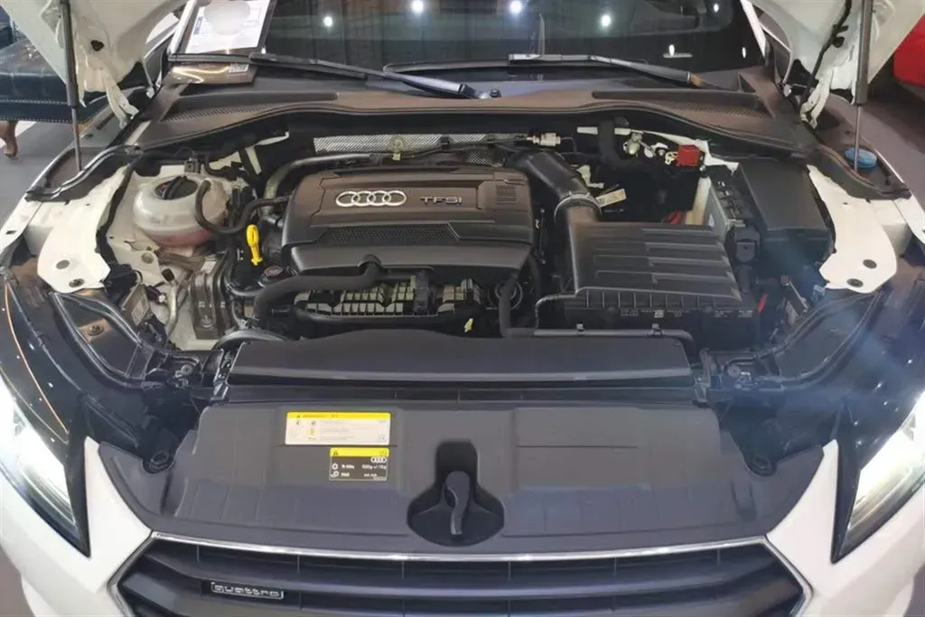 2015 Audi TT 2.0T 230HP L4 6DCT,autocango,china used car exporter,china ev exporter,chinese used car exporter,chinese used ev exporter