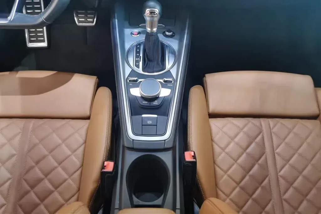 2015 Audi TT 2.0T 230HP L4 6DCT,autocango,china used car exporter,china ev exporter,chinese used car exporter,chinese used ev exporter