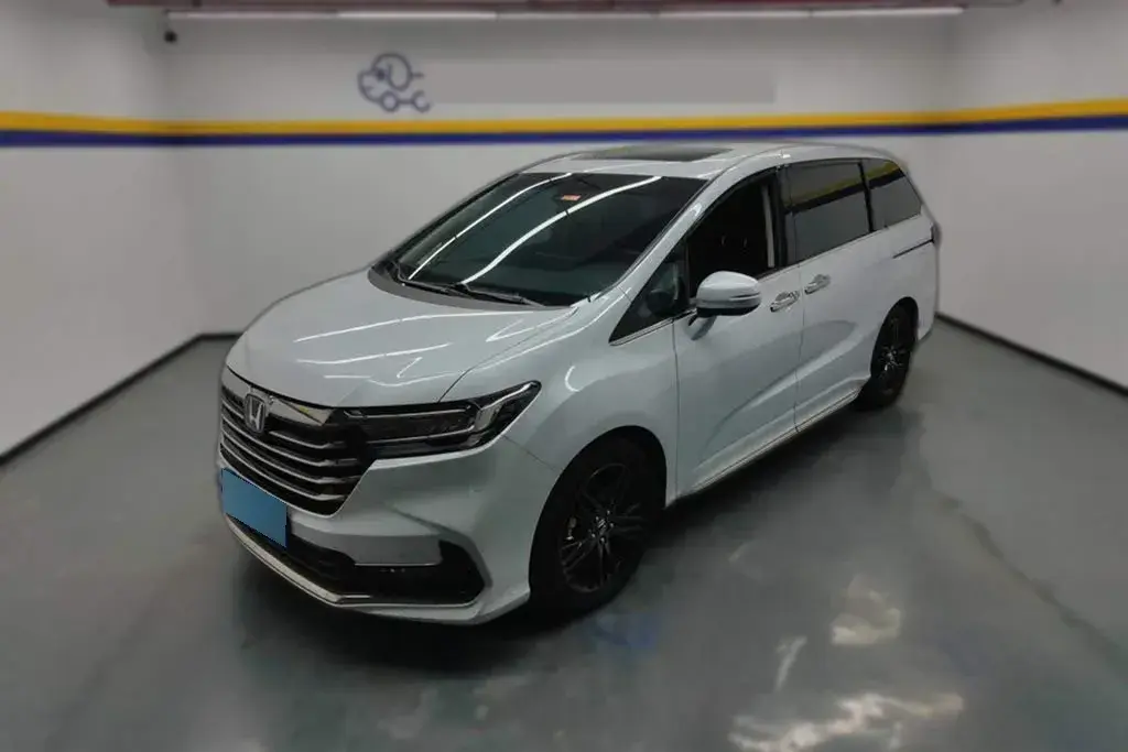 2022 Honda Odyssey 2.0L 146HP L4 E-CVT Hybrid