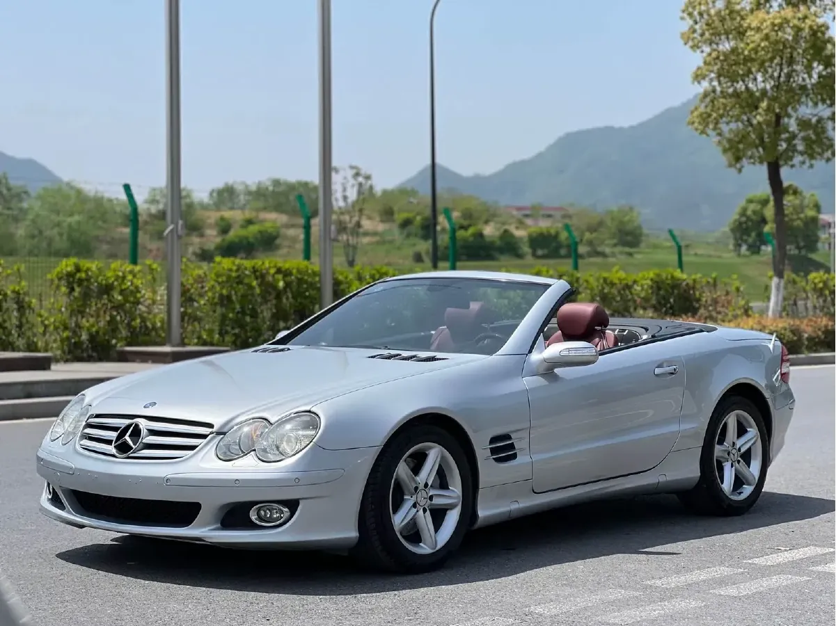 2004 Mercedes-Benz SL Class 3.5L 272HP V6 7AT,autocango,china used car exporter,china ev exporter,chinese used car exporter,chinese used ev exporter