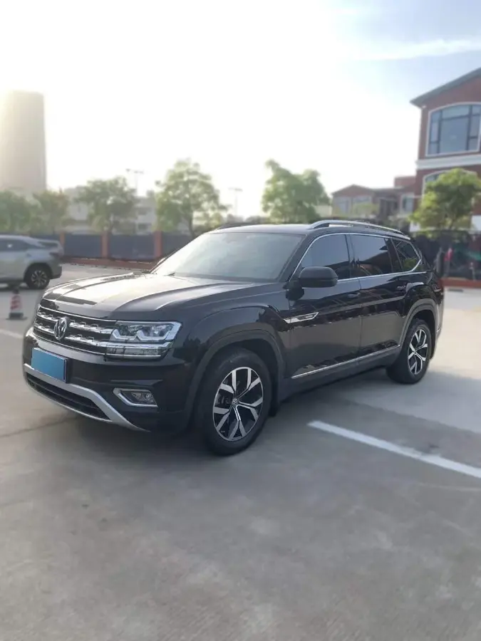 2017 Volkswagen Teramont 2.0T 220HP L4 7DCT
