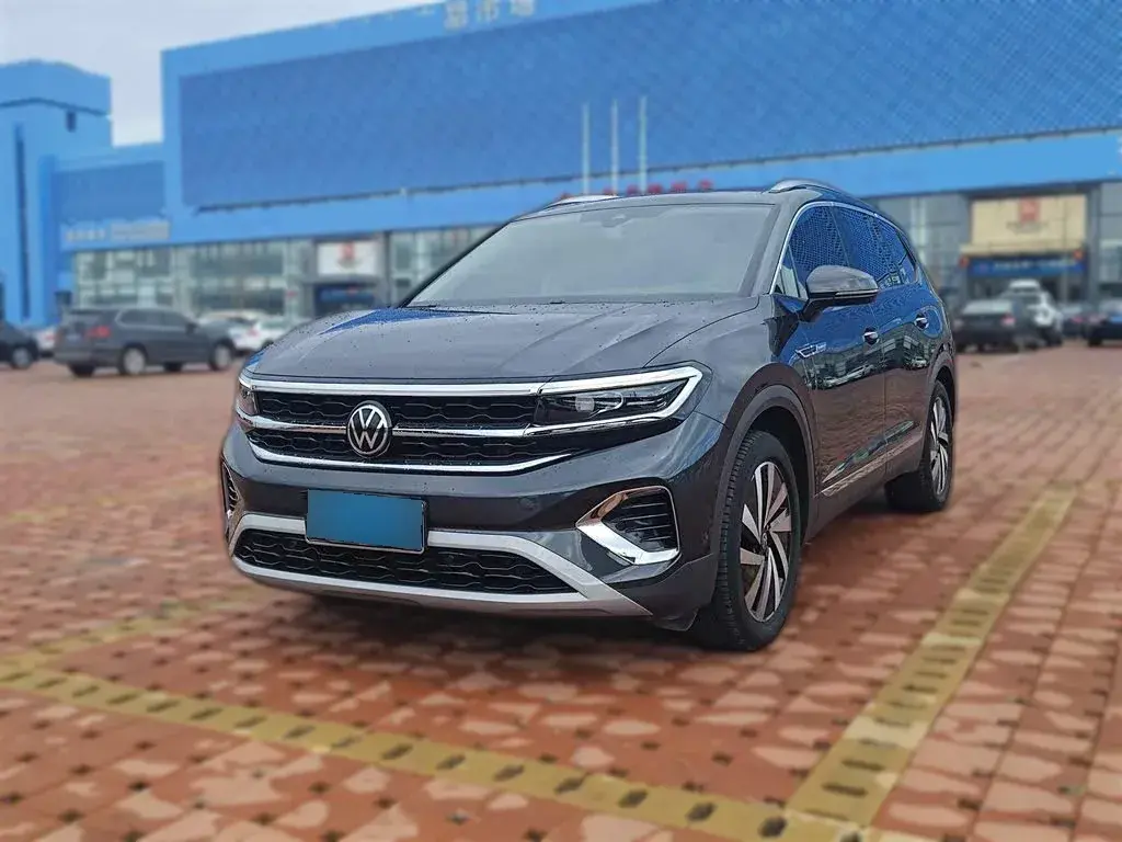 2022 Volkswagen Talagon 2.0T 220HP L4 7DCT