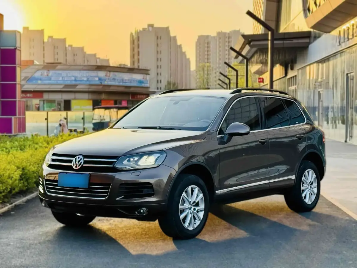 2015 Volkswagen Touareg 3.0T 290HP V6 8AT
