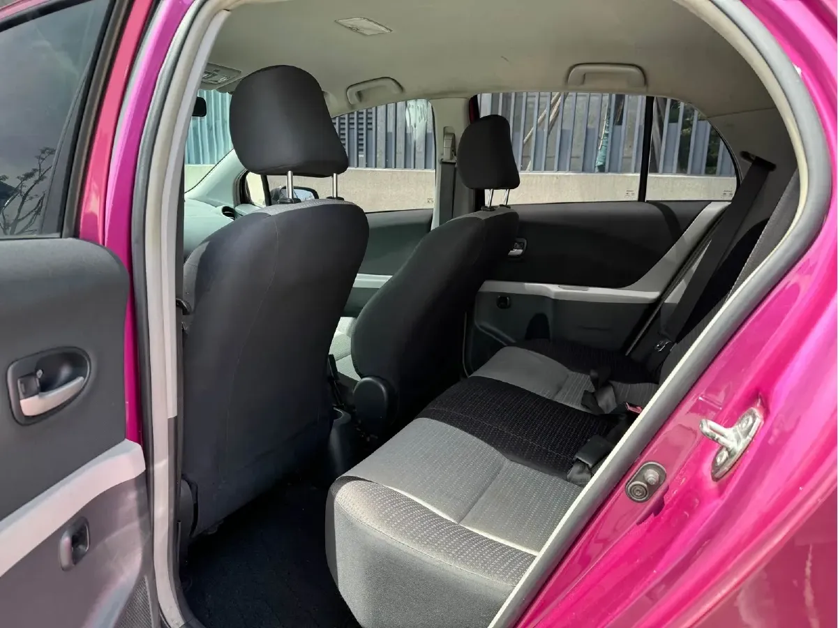 2011 Toyota Yaris 1.6L 118HP L4 4AT,autocango,china used car exporter,china ev exporter,chinese used car exporter,chinese used ev exporter