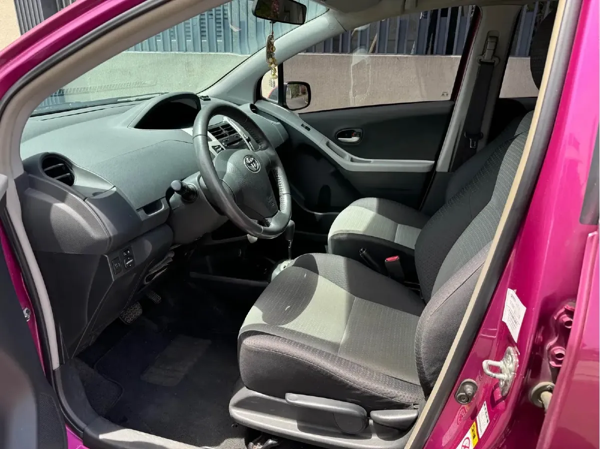 2011 Toyota Yaris 1.6L 118HP L4 4AT,autocango,china used car exporter,china ev exporter,chinese used car exporter,chinese used ev exporter