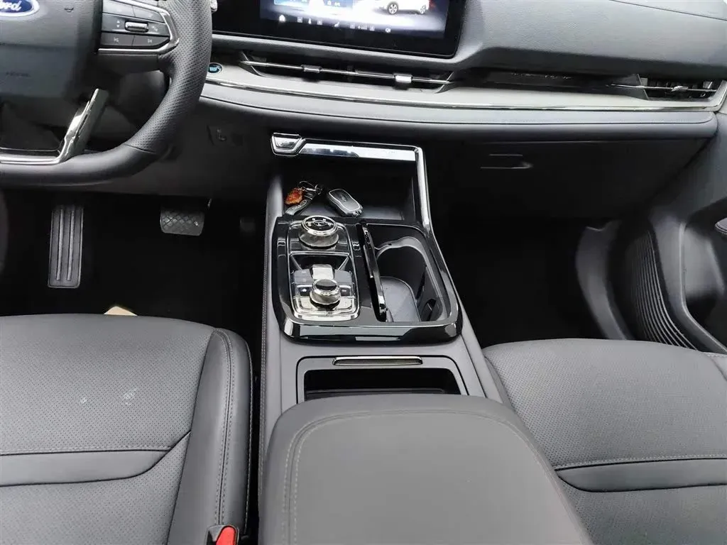 2022 Ford Equator Sport 1.5T 170HP L4 7DCT,autocango,china used car exporter,china ev exporter,chinese used car exporter,chinese used ev exporter