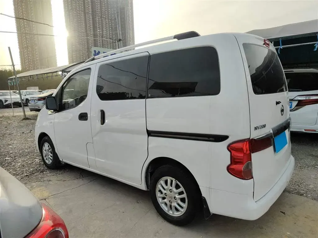 2013 Nissan NV200 1.6L 113HP L4 5MT,autocango,china used car exporter,china ev exporter,chinese used car exporter,chinese used ev exporter