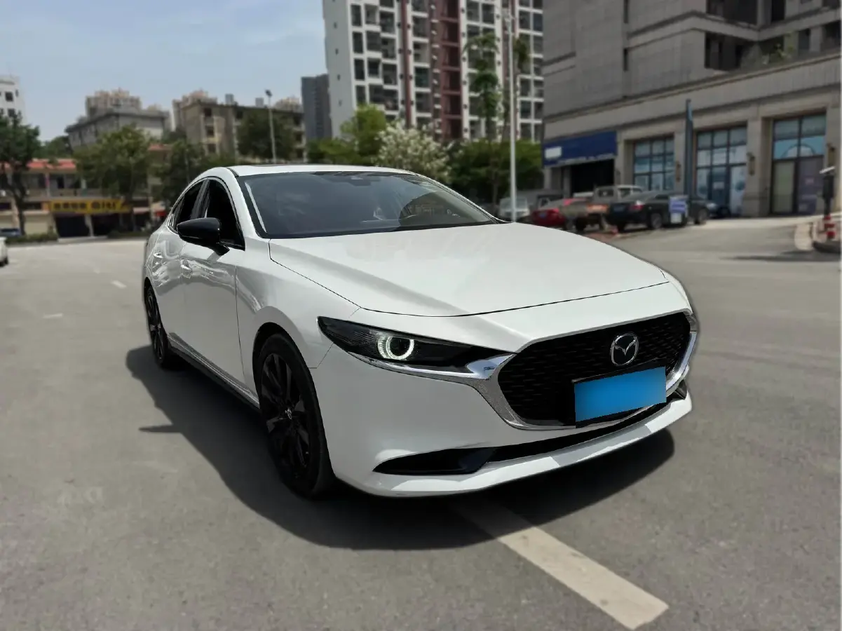 2022 Mazda 3 Axela 2.0L 158HP L4 6AT