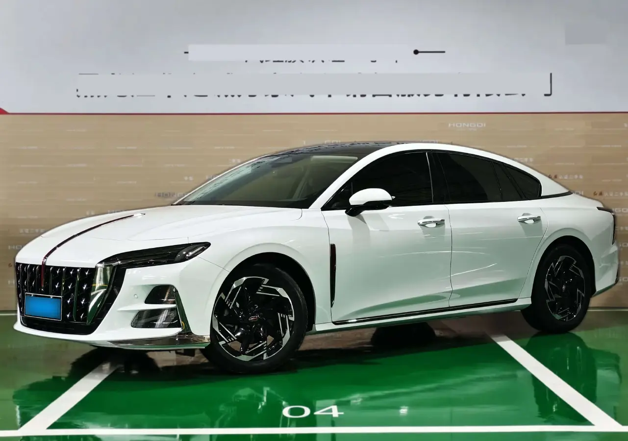 2023 HongQi H6 2.0T 224HP L4 8AT
