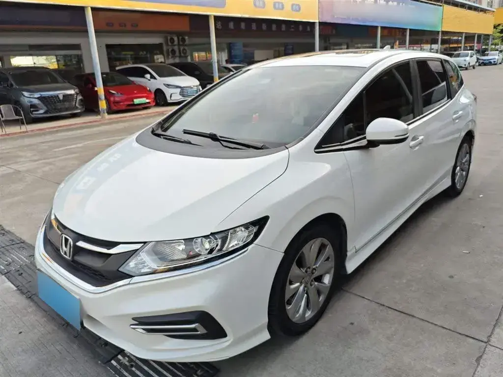 2017 Honda Jade 1.8L 141HP L4 5AT